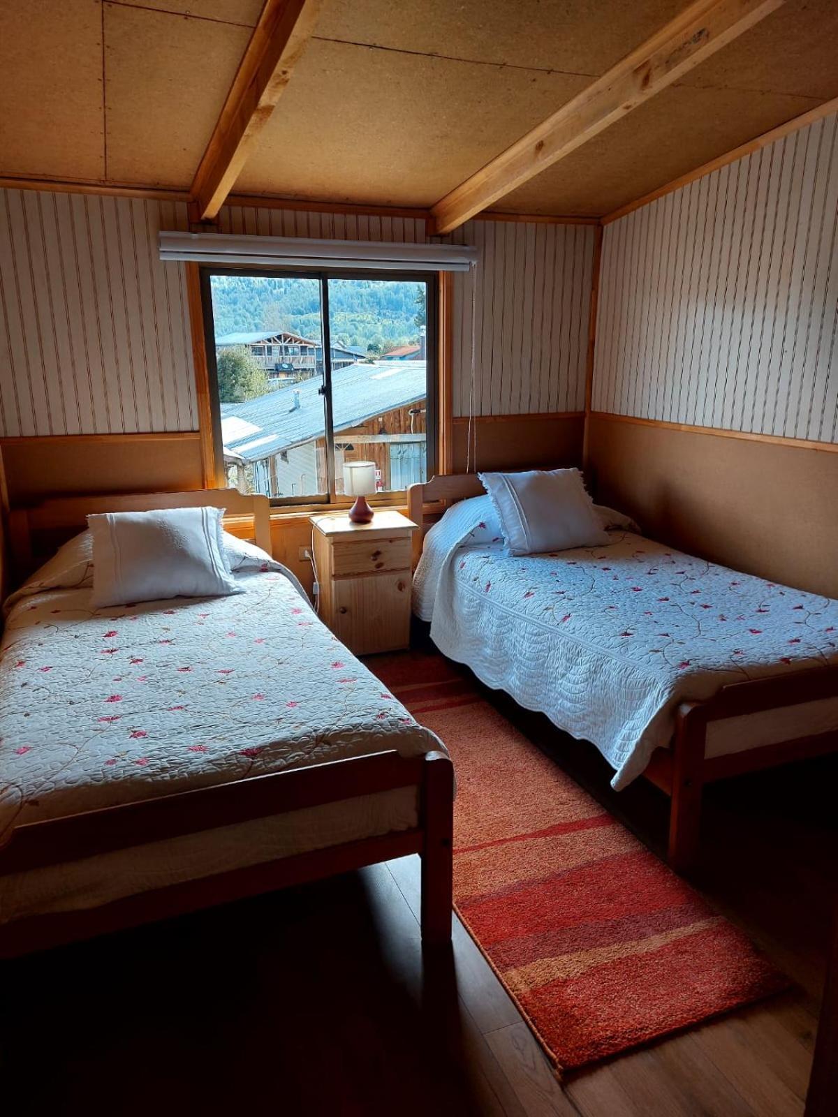 Hostal Y Cabanas Ventisquero Puerto Puyuguapi Luaran gambar