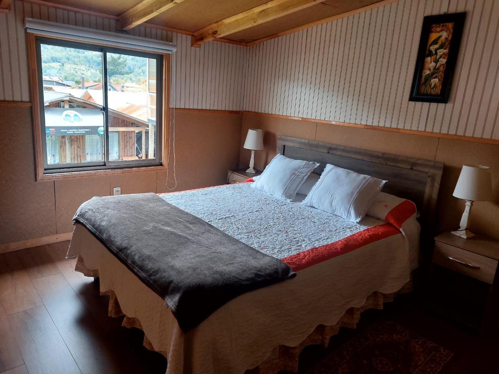 Hostal Y Cabanas Ventisquero Puerto Puyuguapi Luaran gambar