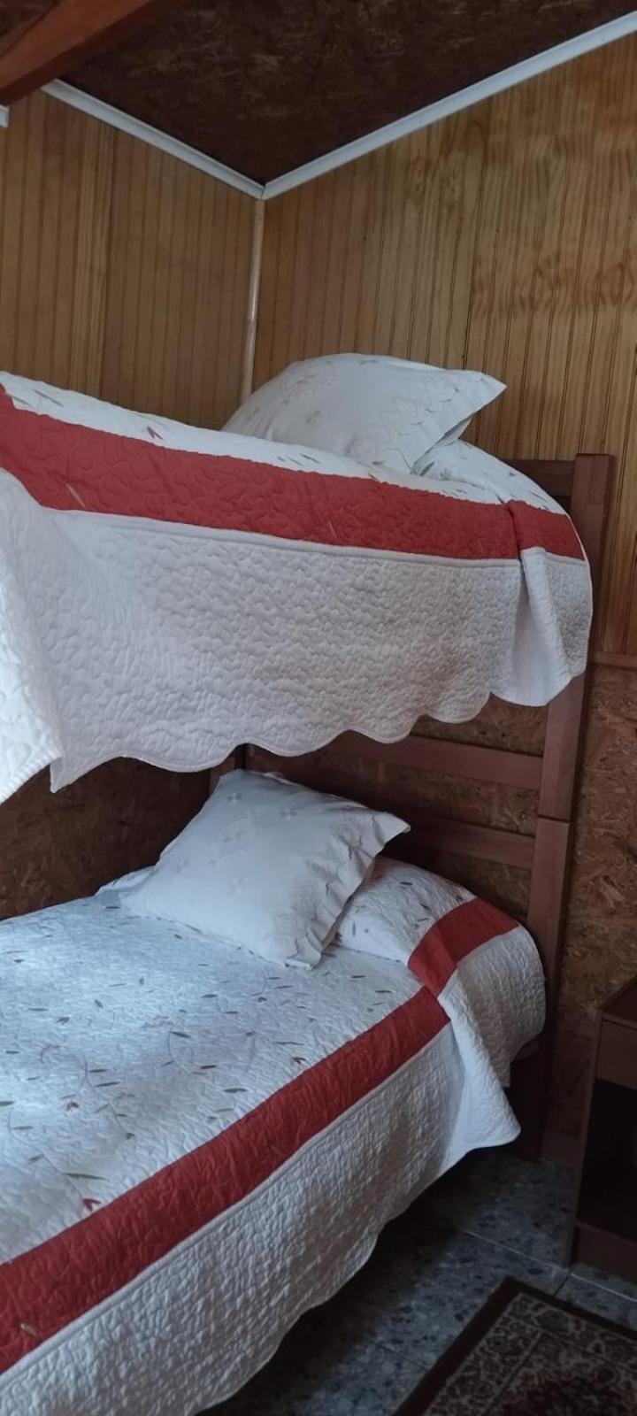 Hostal Y Cabanas Ventisquero Puerto Puyuguapi Bilik gambar